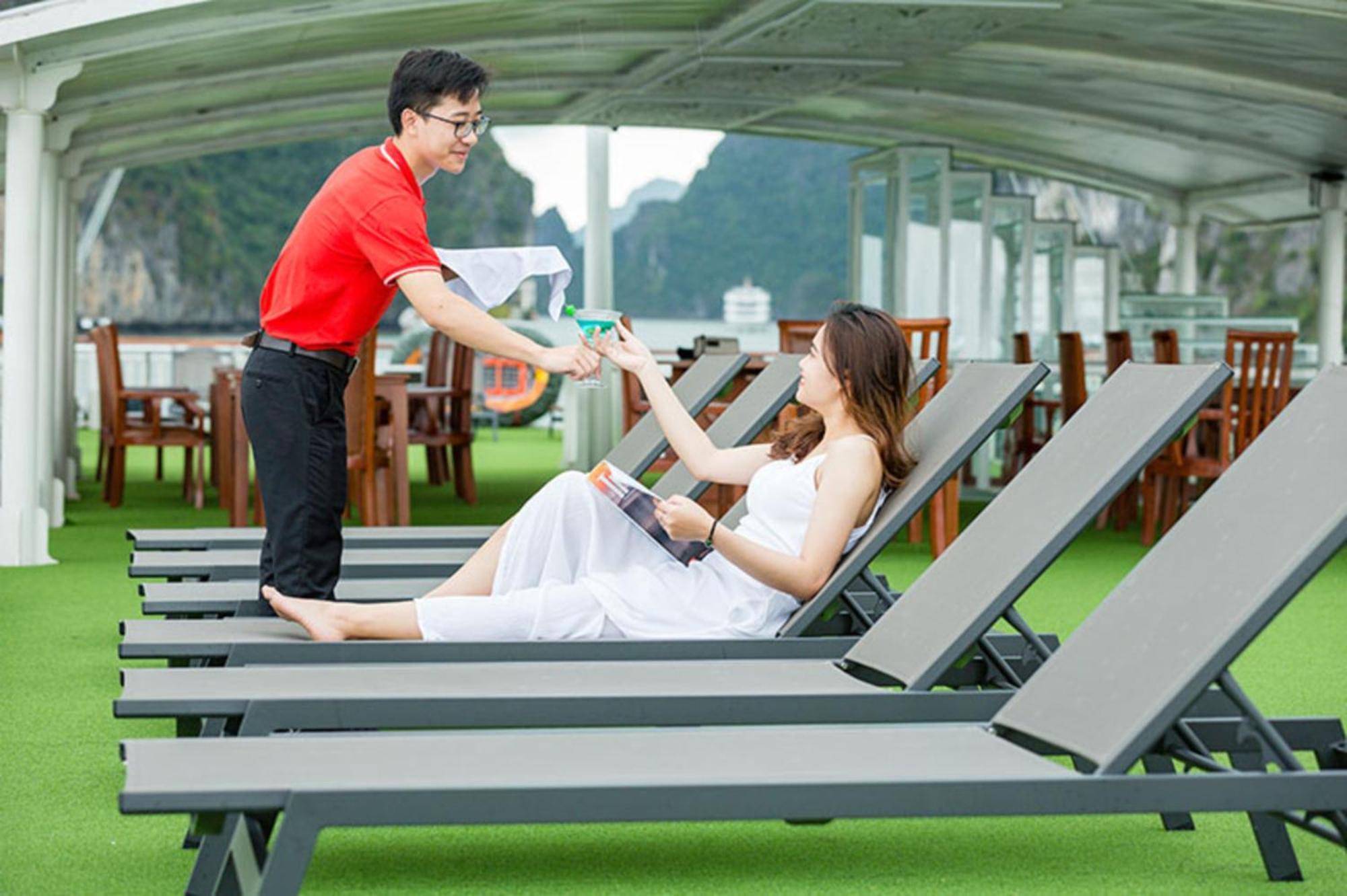 Le Journey Elegance Cruise Hotel Ha Long Exterior photo